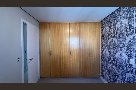Apartamento para alugar com 76m², 2 quartos e 2 vagas Apartamento para alugar com 76m², 2 quartos e 2 vagasSuite