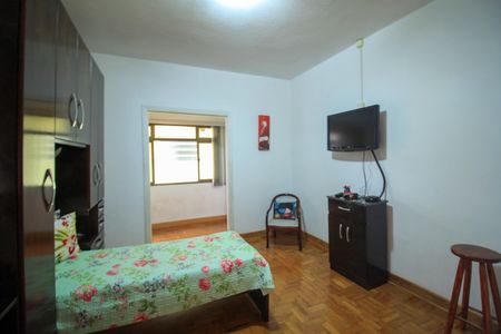 Casa à venda com 175m², 4 quartos e 2 vagas Casa à venda com 175m², 4 quartos e 2 vagasQuarto 1