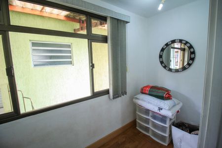 Casa à venda com 175m², 4 quartos e 2 vagas Casa à venda com 175m², 4 quartos e 2 vagasQuarto 2