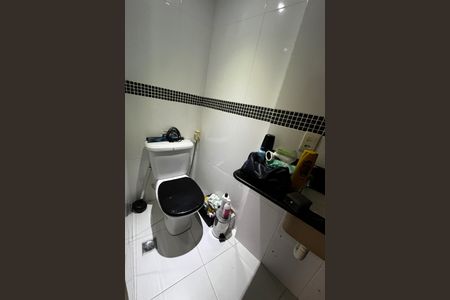 Apartamento para alugar com 68m², 2 quartos e sem vaga Apartamento para alugar com 68m², 2 quartos e sem vagaBanheiro da Suíte