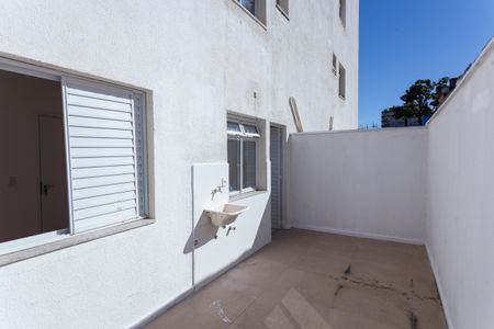Apartamento à venda com 108m², 2 quartos e 1 vagaSacada