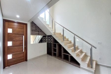 Casa de condomínio para alugar com 240m², 4 quartos e 4 vagas Casa de condomínio para alugar com 240m², 4 quartos e 4 vagasSala