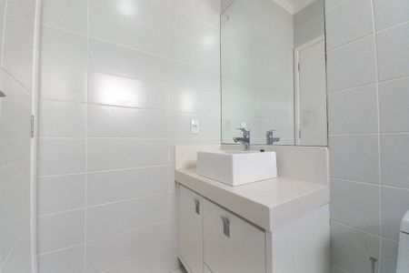 Casa de condomínio para alugar com 240m², 4 quartos e 4 vagas Casa de condomínio para alugar com 240m², 4 quartos e 4 vagasBanheiro da Suíte 3