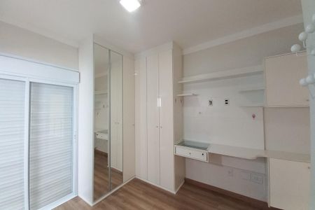 Casa de condomínio para alugar com 240m², 4 quartos e 4 vagas Casa de condomínio para alugar com 240m², 4 quartos e 4 vagas Suíte 2