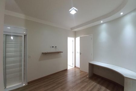 Casa de condomínio para alugar com 240m², 4 quartos e 4 vagas Casa de condomínio para alugar com 240m², 4 quartos e 4 vagasSuíte 4