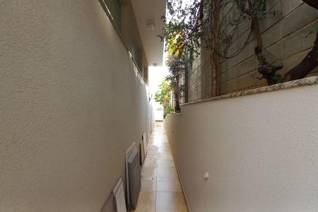 Casa de condomínio para alugar com 240m², 4 quartos e 4 vagas Casa de condomínio para alugar com 240m², 4 quartos e 4 vagasÁrea comum