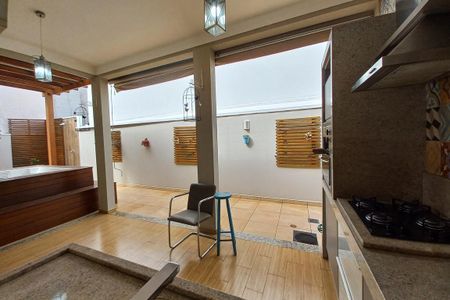 Casa de condomínio para alugar com 240m², 4 quartos e 4 vagas Casa de condomínio para alugar com 240m², 4 quartos e 4 vagasVista da Cozinha