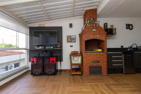 Casa de condomínio à venda com 179m², 3 quartos e 4 vagasÁrea comum - Churrasqueira