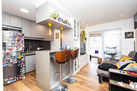 Apartamento à venda com 69m², 2 quartos e 1 vaga Apartamento à venda com 69m², 2 quartos e 1 vagaSala