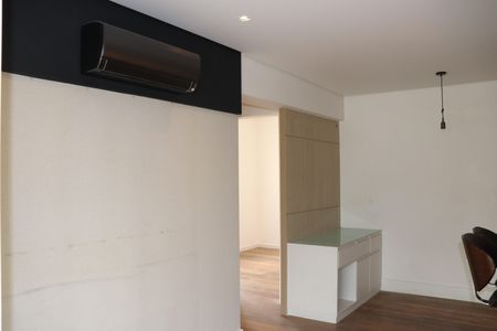 Sala de apartamento à venda com 2 quartos, 69m² em Bela Vista, São Paulo