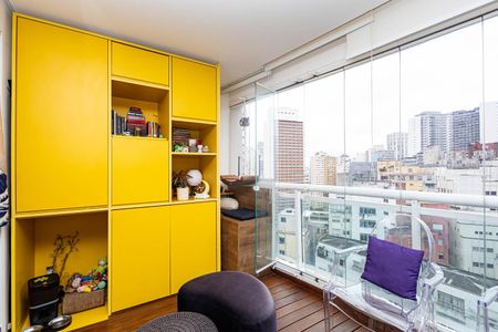 Apartamento à venda com 69m², 2 quartos e 1 vaga Apartamento à venda com 69m², 2 quartos e 1 vagaVaranda