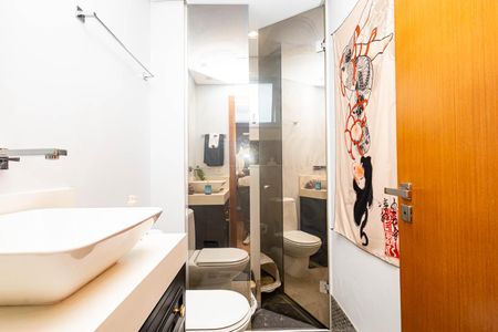 Apartamento à venda com 69m², 2 quartos e 1 vaga Apartamento à venda com 69m², 2 quartos e 1 vagaBanheiro Social