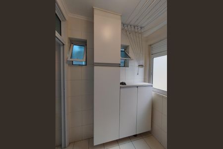 Apartamento à venda com 70m², 3 quartos e 1 vagaÁrea de Serviço