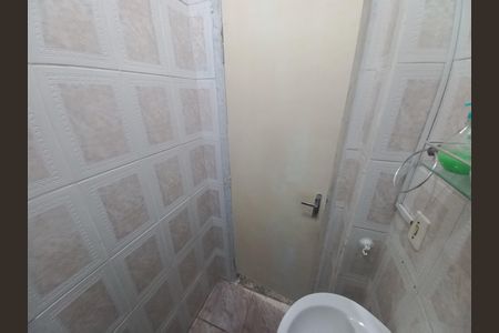 Casa para alugar com 128m², 2 quartos e 1 vaga Casa para alugar com 128m², 2 quartos e 1 vagaBanheiro 2