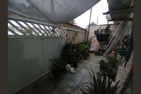 Casa para alugar com 128m², 2 quartos e 1 vaga Casa para alugar com 128m², 2 quartos e 1 vagaVaranda