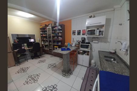 Casa para alugar com 128m², 2 quartos e 1 vaga Casa para alugar com 128m², 2 quartos e 1 vagaCozinha