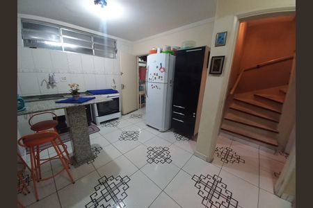 Casa para alugar com 128m², 2 quartos e 1 vaga Casa para alugar com 128m², 2 quartos e 1 vagaCozinha