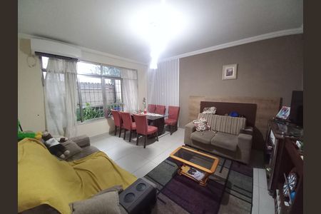 Casa para alugar com 128m², 2 quartos e 1 vaga Casa para alugar com 128m², 2 quartos e 1 vagaSala