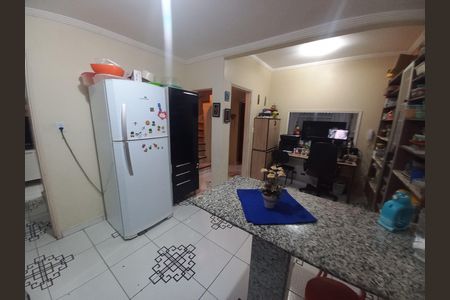 Casa para alugar com 128m², 2 quartos e 1 vaga Casa para alugar com 128m², 2 quartos e 1 vagaCozinha