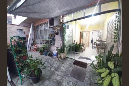 Casa para alugar com 128m², 2 quartos e 1 vaga Casa para alugar com 128m², 2 quartos e 1 vagaGaragem