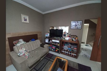Casa para alugar com 128m², 2 quartos e 1 vaga Casa para alugar com 128m², 2 quartos e 1 vagaSala