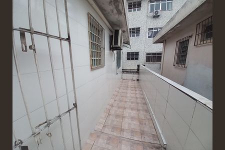 Casa para alugar com 128m², 2 quartos e 1 vaga Casa para alugar com 128m², 2 quartos e 1 vagaVaranda do Quarto 2