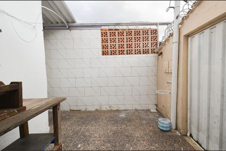 Casa para alugar com 81m², 2 quartos e sem vaga Casa para alugar com 81m², 2 quartos e sem vagaGaragem