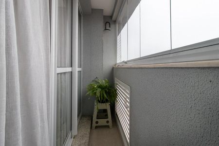 Studio para alugar com 33m², 1 quarto e sem vaga Studio para alugar com 33m², 1 quarto e sem vagaSacada