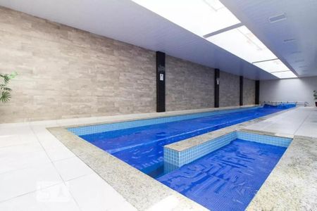 Studio para alugar com 33m², 1 quarto e sem vaga Studio para alugar com 33m², 1 quarto e sem vagaÁrea comum - Piscina