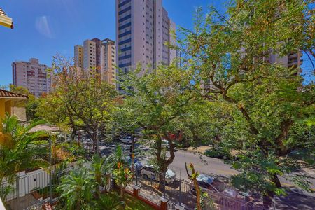 Casa à venda com 400m², 4 quartos e 11 vagasVaranda