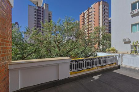 Casa à venda com 400m², 4 quartos e 11 vagasVaranda