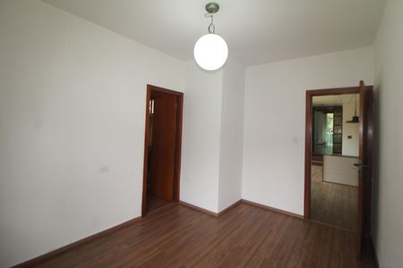 Casa à venda com 332m², 5 quartos e 7 vagasSuíte 4