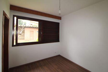 Casa à venda com 332m², 5 quartos e 7 vagasSuíte 3