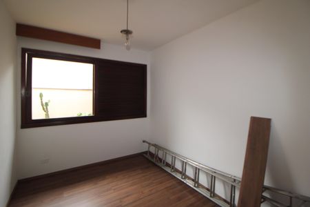 Casa à venda com 332m², 5 quartos e 7 vagasSuíte 