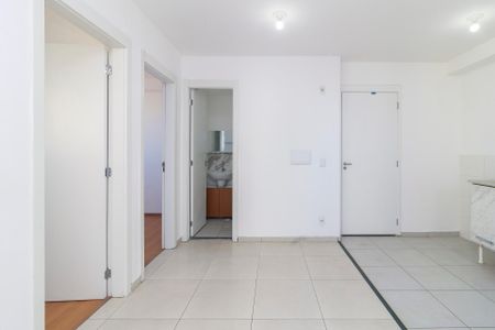 Sala de apartamento para alugar com 2 quartos, 38m² em Parque Maria Helena, São Paulo