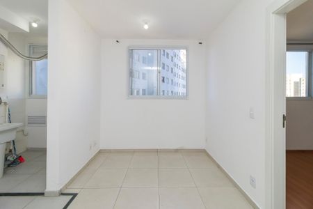 Sala de apartamento para alugar com 2 quartos, 38m² em Parque Maria Helena, São Paulo