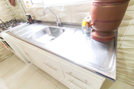 Casa à venda com 167m², 4 quartos e 2 vagas Casa à venda com 167m², 4 quartos e 2 vagasCozinha