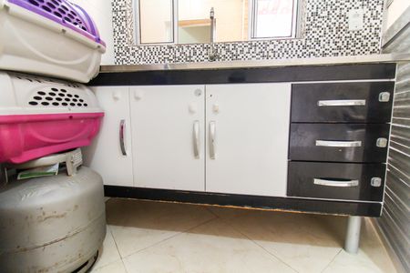 Casa à venda com 167m², 4 quartos e 2 vagas Casa à venda com 167m², 4 quartos e 2 vagasCozinha 2