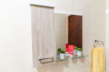 Casa à venda com 167m², 4 quartos e 2 vagas Casa à venda com 167m², 4 quartos e 2 vagasBanheiro 2