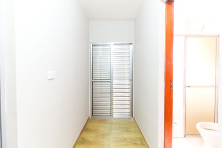 Casa à venda com 167m², 4 quartos e 2 vagas Casa à venda com 167m², 4 quartos e 2 vagasHall