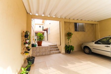 Casa à venda com 167m², 4 quartos e 2 vagas Casa à venda com 167m², 4 quartos e 2 vagasGaragem