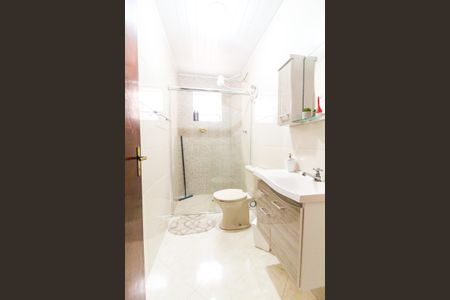 Casa à venda com 167m², 4 quartos e 2 vagas Casa à venda com 167m², 4 quartos e 2 vagasBanheiro 2