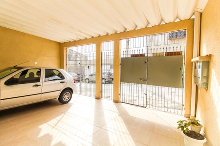 Casa à venda com 167m², 4 quartos e 2 vagas Casa à venda com 167m², 4 quartos e 2 vagasGaragem