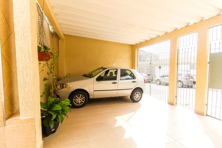 Casa à venda com 167m², 4 quartos e 2 vagas Casa à venda com 167m², 4 quartos e 2 vagasGaragem