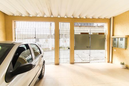 Casa à venda com 167m², 4 quartos e 2 vagas Casa à venda com 167m², 4 quartos e 2 vagasGaragem