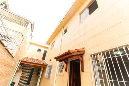 Casa à venda com 167m², 4 quartos e 2 vagas Casa à venda com 167m², 4 quartos e 2 vagasQuintal