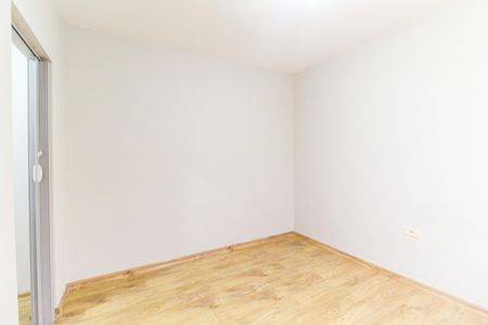 Casa à venda com 167m², 4 quartos e 2 vagas Casa à venda com 167m², 4 quartos e 2 vagasQuarto 6 - Casa 2