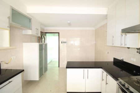 Casa para alugar com 188m², 4 quartos e 2 vagasCozinha