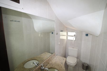 Casa para alugar com 188m², 4 quartos e 2 vagasLavabo