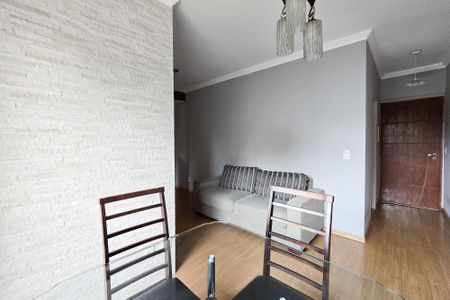 Apartamento à venda com 67m², 3 quartos e 1 vaga Apartamento à venda com 67m², 3 quartos e 1 vagaSala